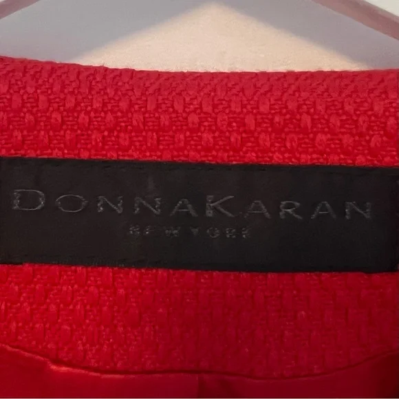 Donna Karan Women’s Red Blazer size 8 Round Neck Cotton pockets lined Christmas - Picture 2 of 11